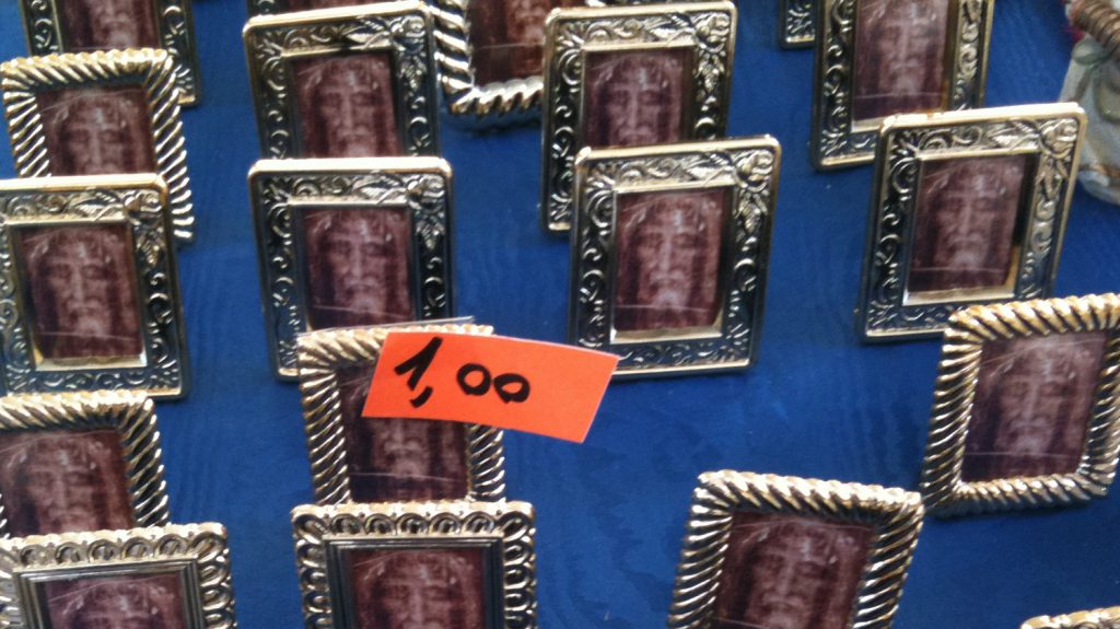 Souvenirs of the Shroud of Turin